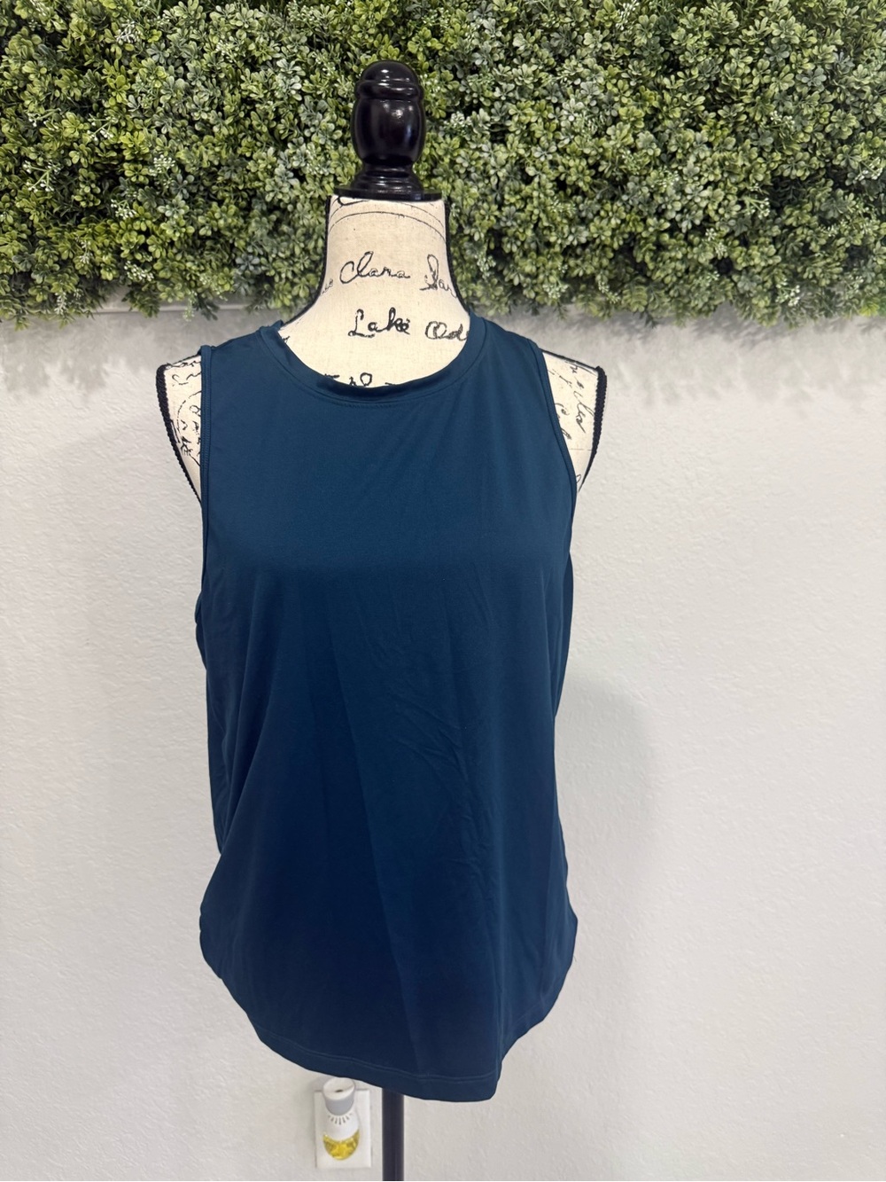 Fabletics Women’s Deep Teal Athletic Workout Tank Top Size L